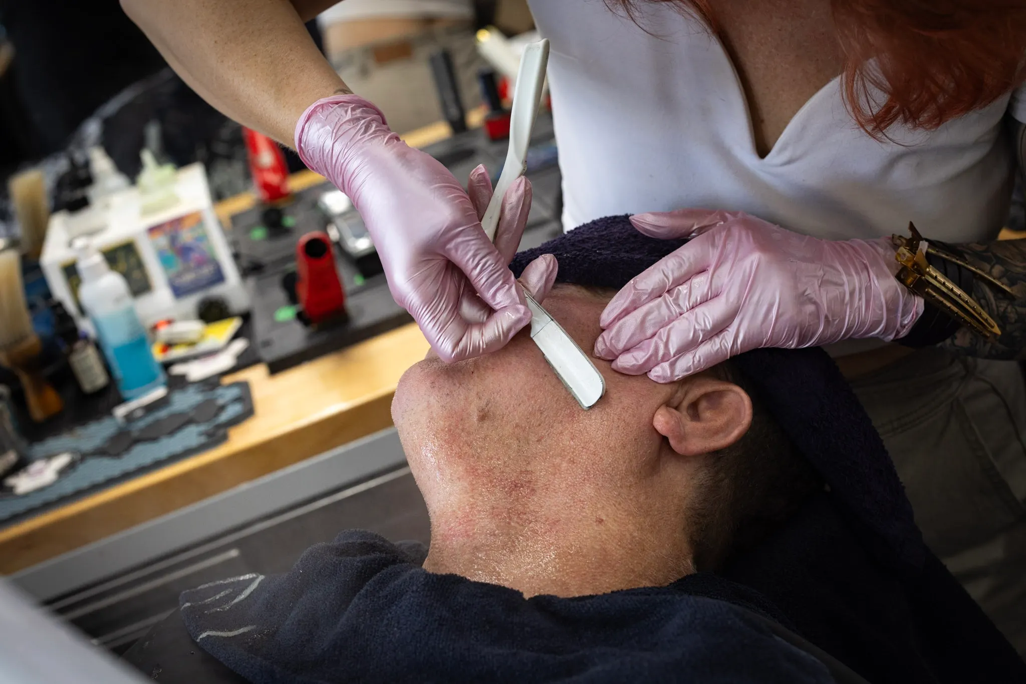 Straight razor work on a beard line